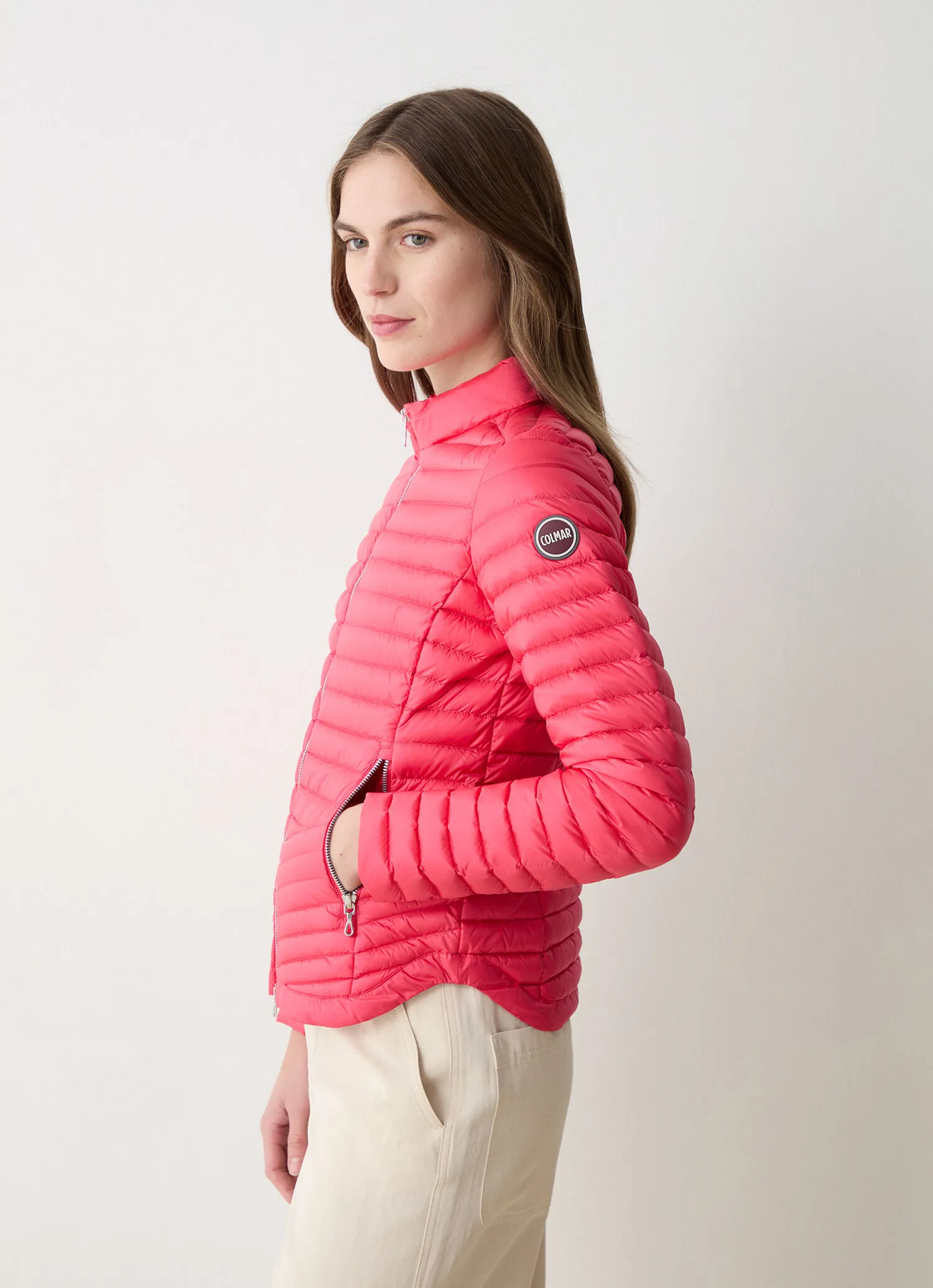 Rounded hem down jacket-