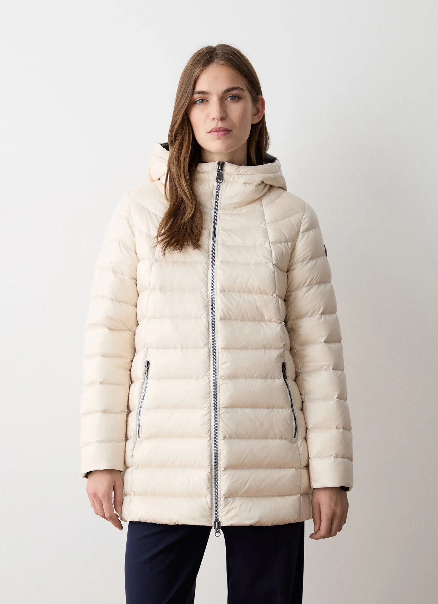 Slightly A-line down jacket-